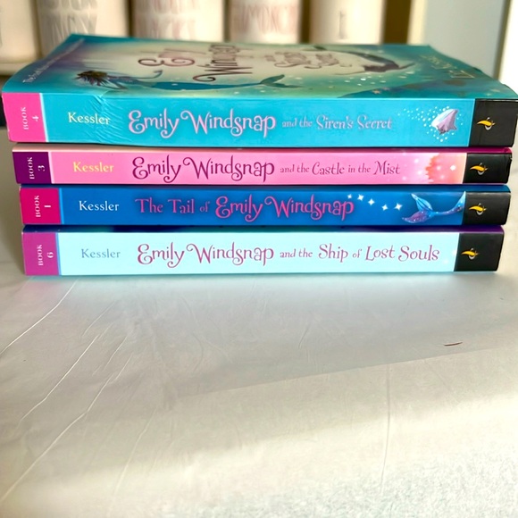 Emily Windsnap Book Bundle! - Picture 1 of 4
